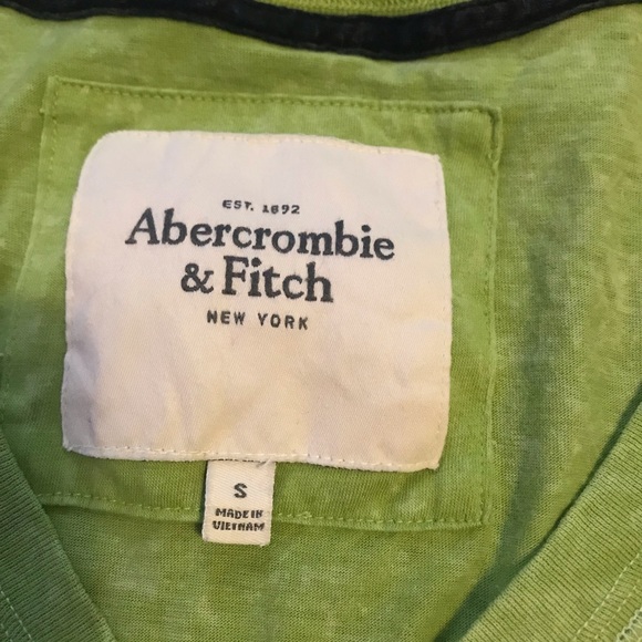 V-neck t-shirt with longer on both sides size sm - Picture 2 of 2